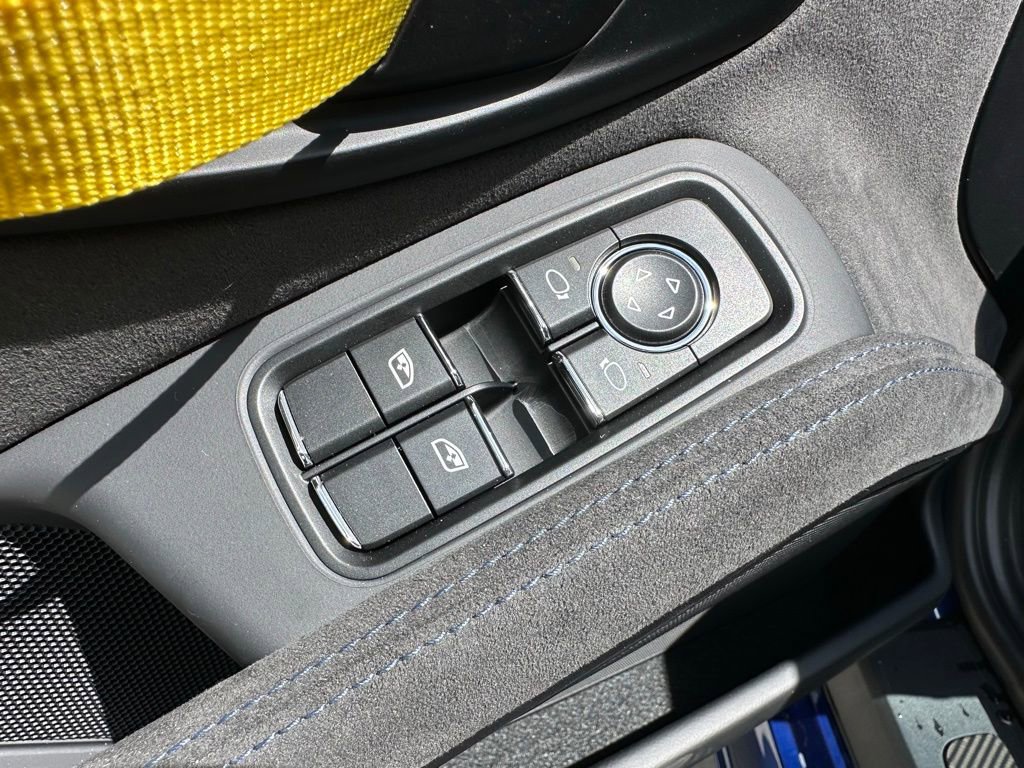 Used 2025 Porsche 718 Cayman GT4 RS image 15