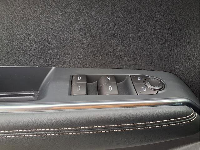 Used 2025 GMC Acadia Elevation image 18