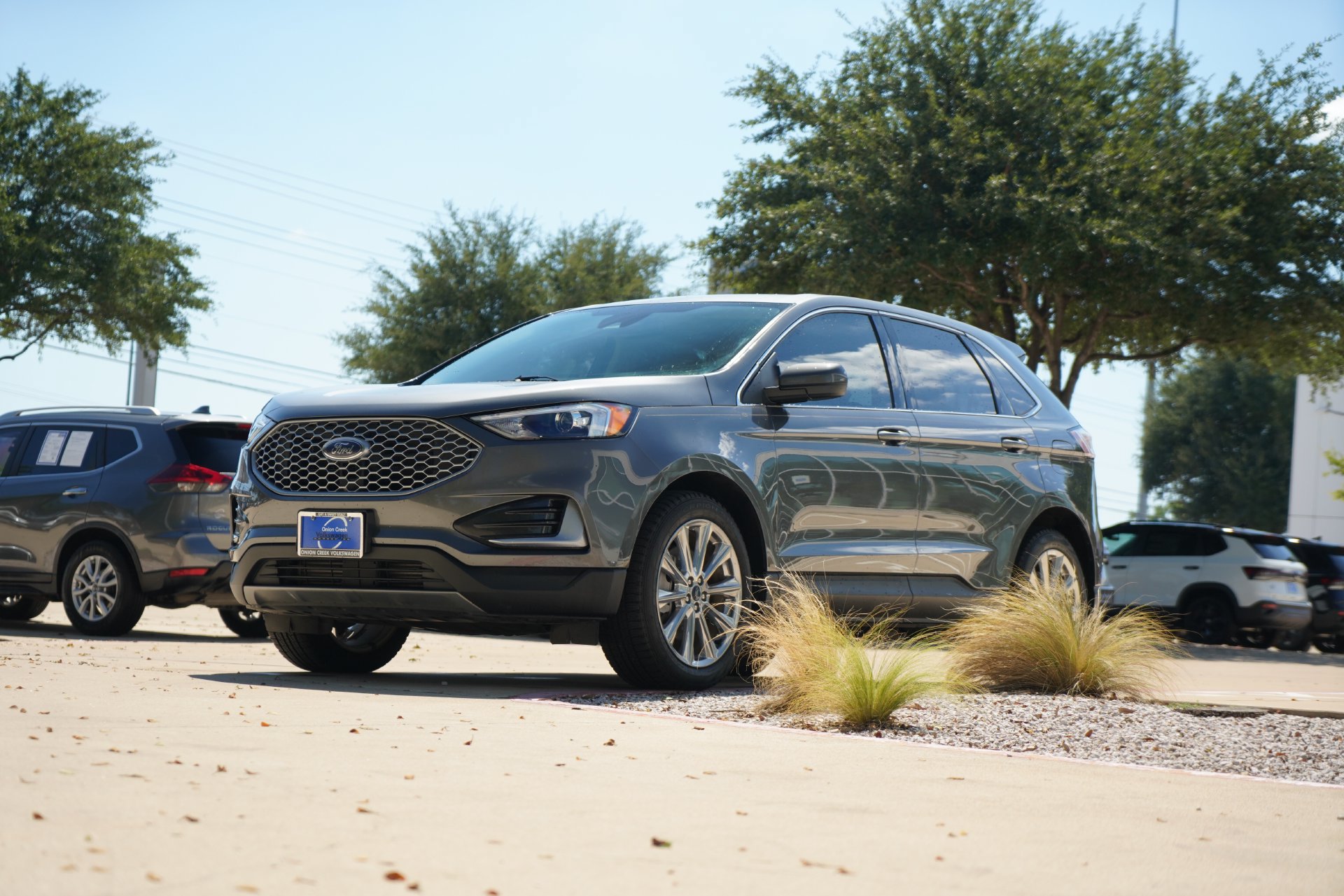 Used 2024 Ford Edge SEL AWD/4WD image 7
