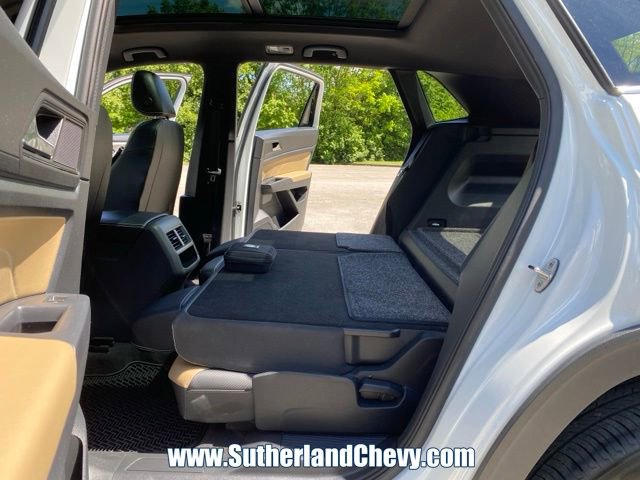 Used 2021 Volkswagen Atlas Cross Sport SE w/ Panoramic Sunroof Package FWD image 39