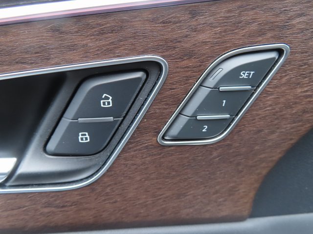Used 2023 Audi Q8 Premium Plus w/ Premium Plus Package image 12