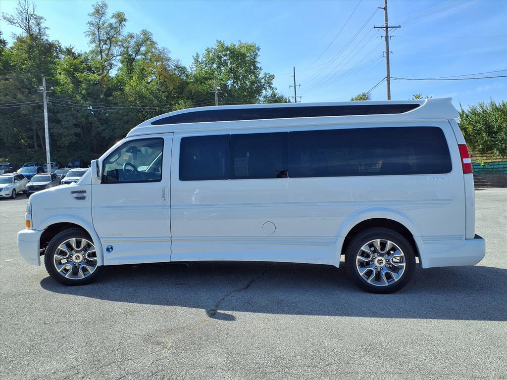 New 2025 GMC Savana 2500 Work Van w/ Driver Convenience Package image 34