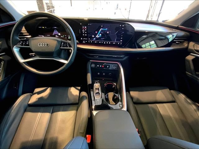 Certified 2025 Audi Q5 Premium Plus w/ Premium Plus AWD/4WD image 12