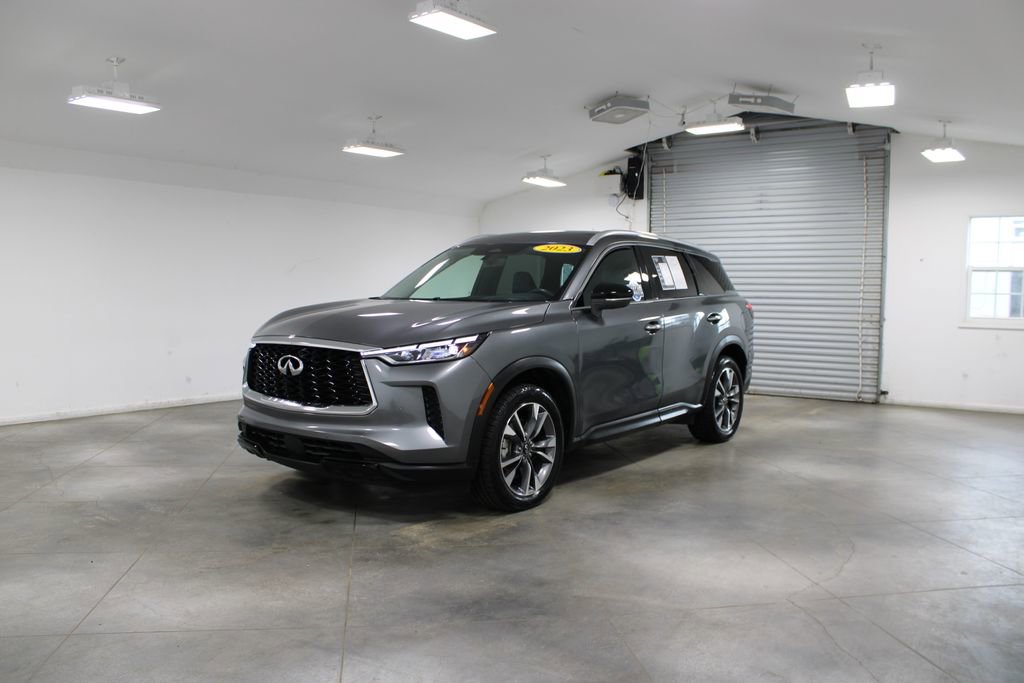 Used 2023 INFINITI QX60 Luxe FWD image 4