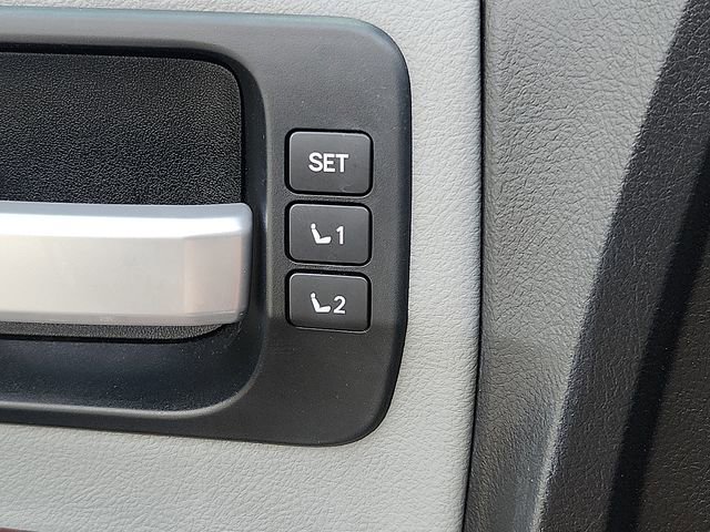 Used 2014 Toyota Sequoia Platinum AWD/4WD image 26