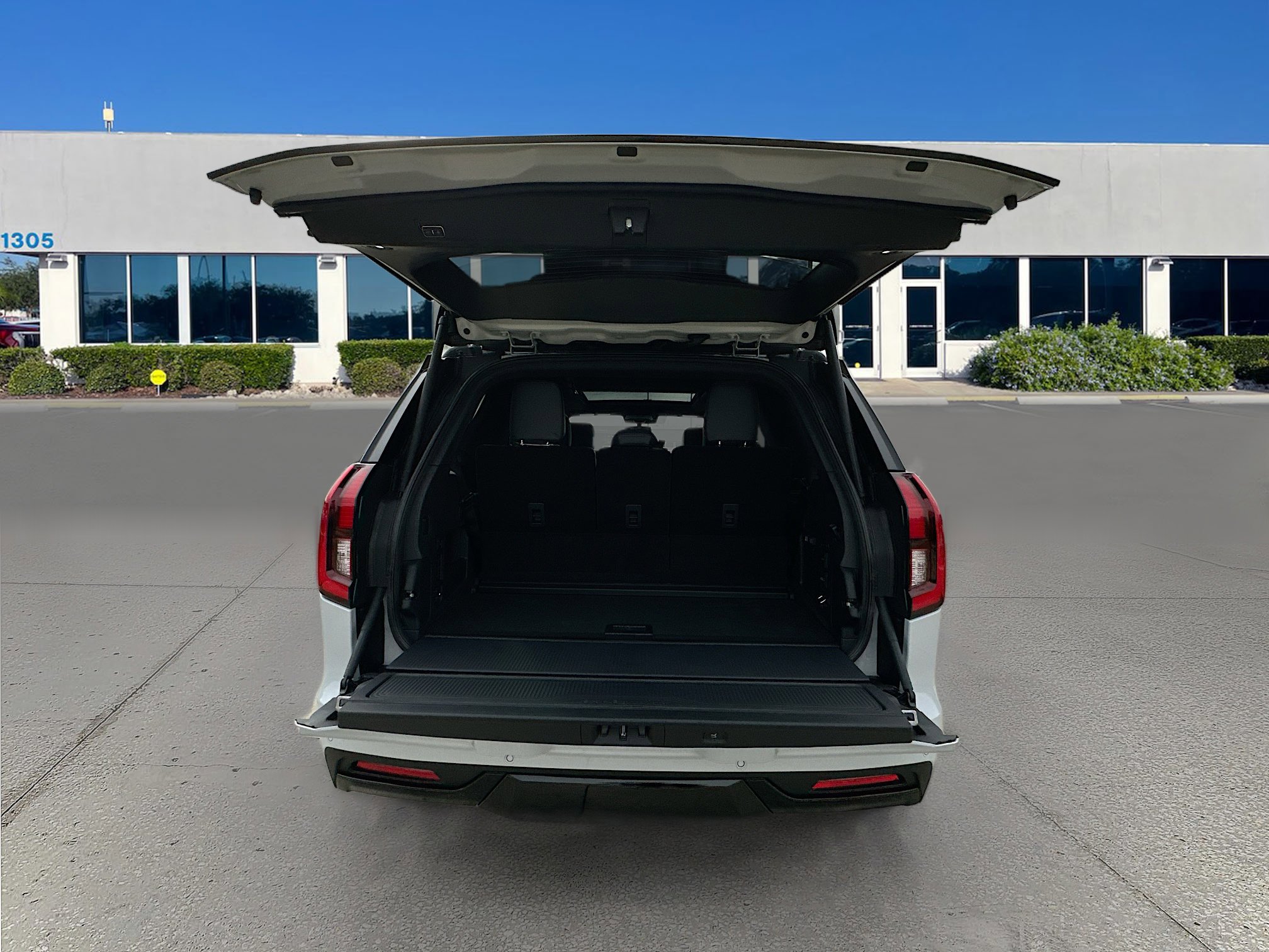 New 2025 Ford Expedition Platinum w/ Stealth Appearance Package image 24