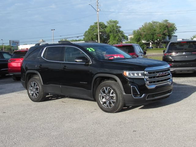Used 2023 GMC Acadia SLT FWD image 2