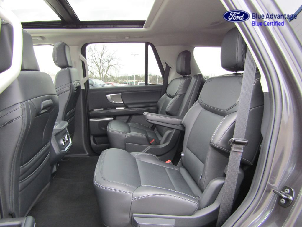 Certified 2025 Ford Expedition Platinum AWD/4WD image 26