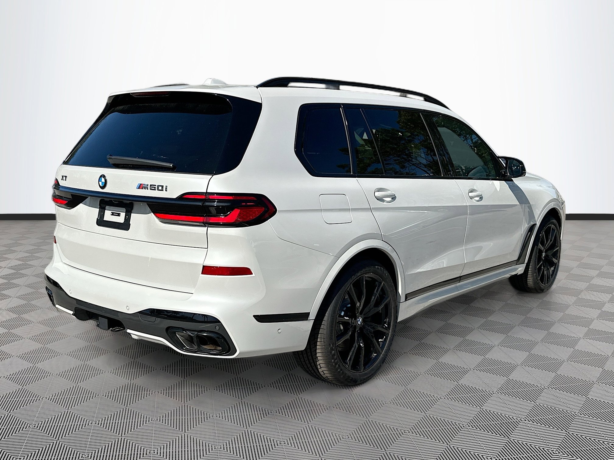 New 2026 BMW X7 M60i w/ Executive Package image 6