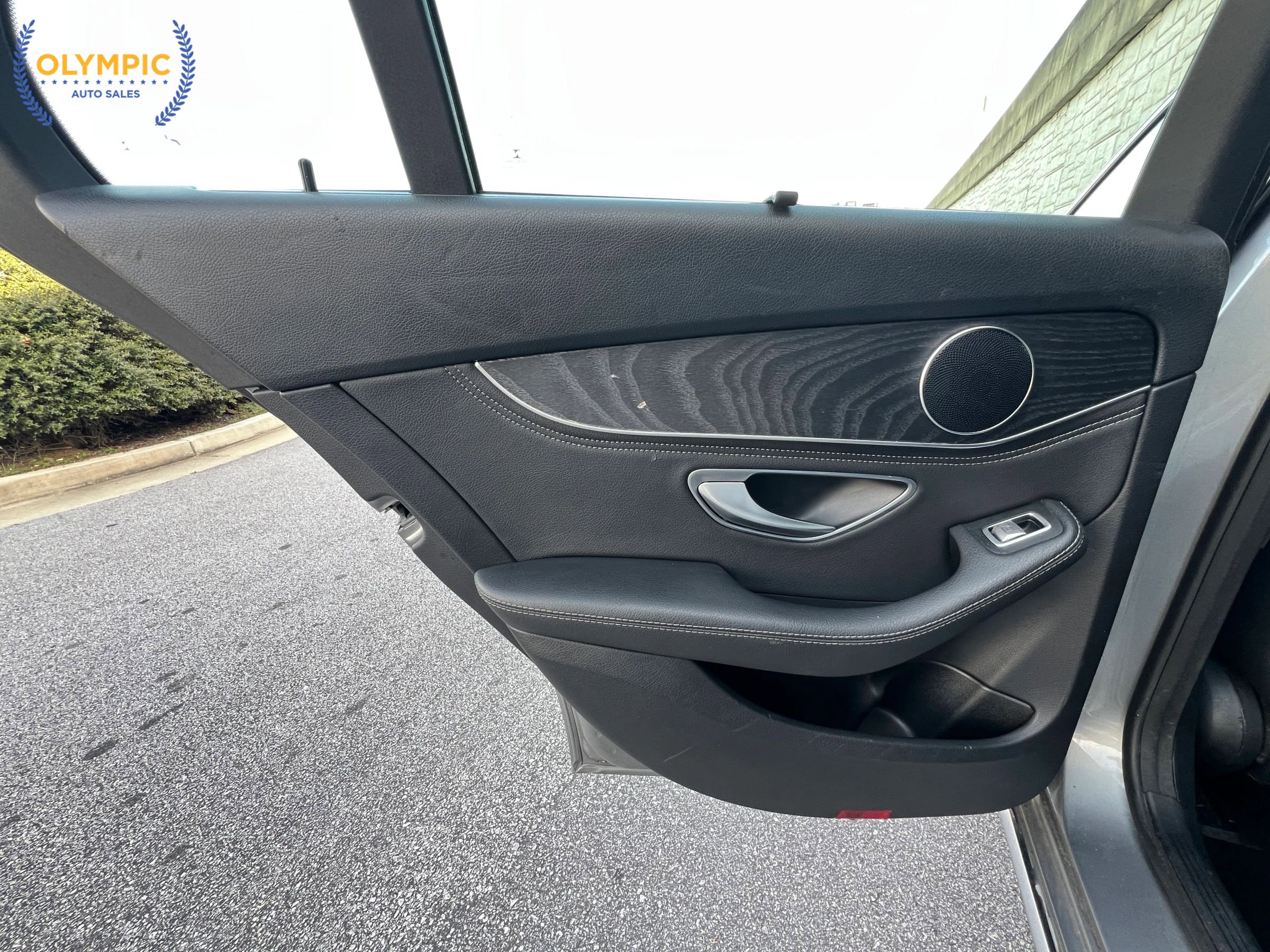 Used 2016 Mercedes-Benz C 300 4MATIC Sedan w/ Premium 1 Package image 40