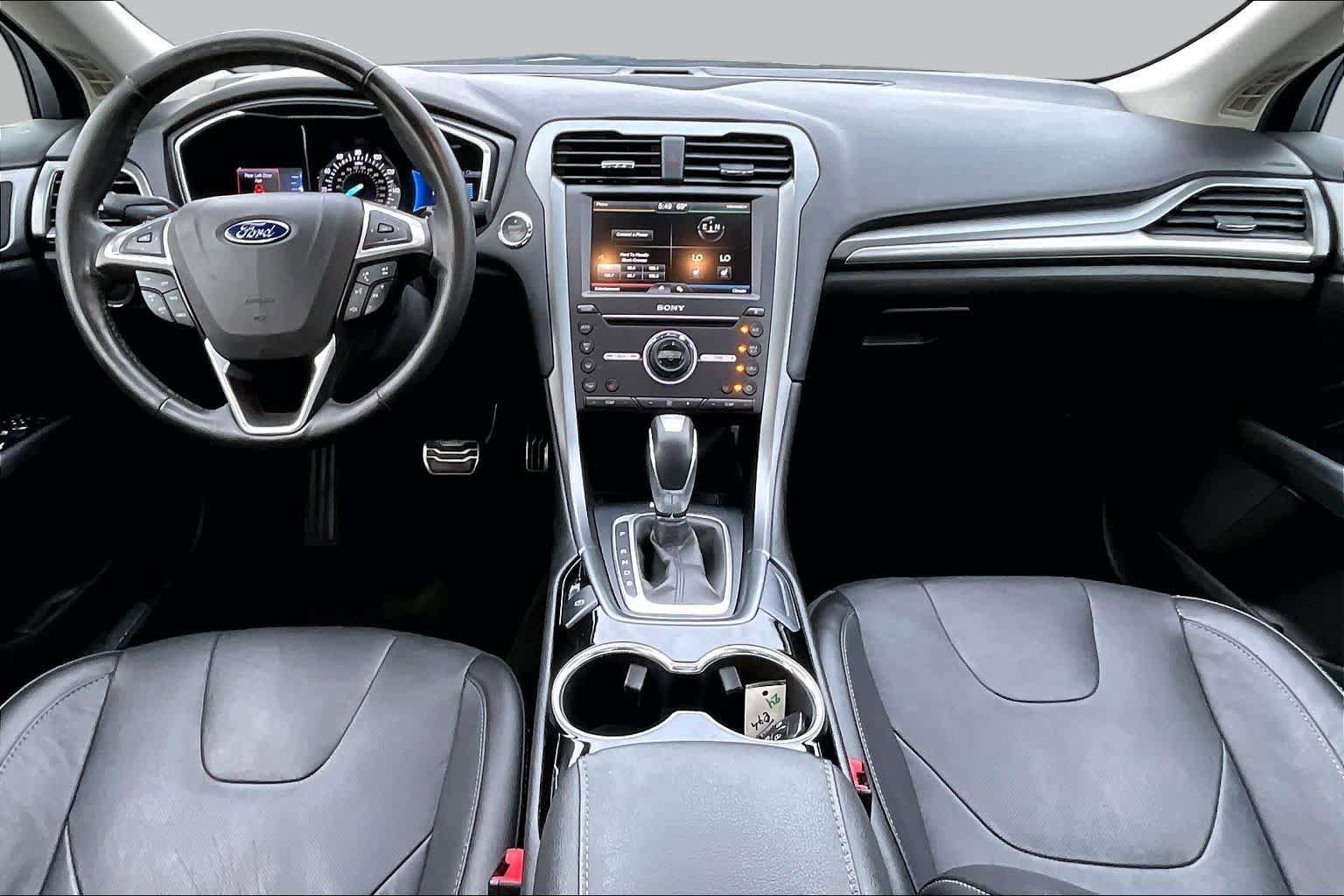 Used 2016 Ford Fusion Titanium FWD image 15