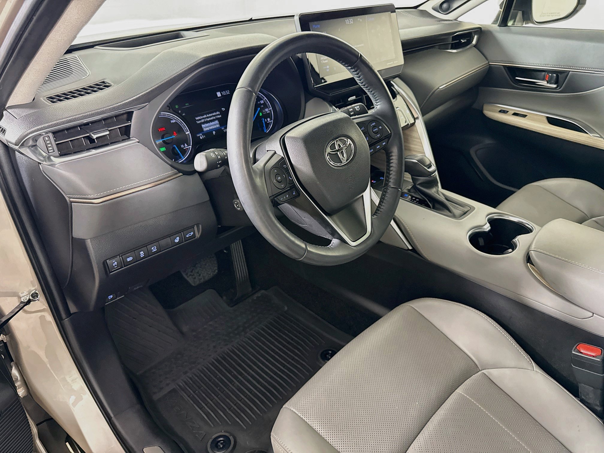 Certified 2022 Toyota Venza Limited w/ Advanced Technology Package AWD/4WD image 9