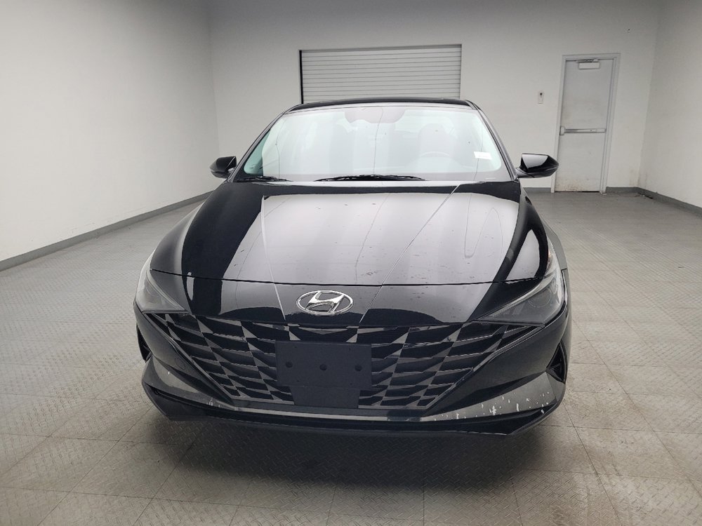 Used 2021 Hyundai Elantra SEL w/ Convenience + Premium Package image 15