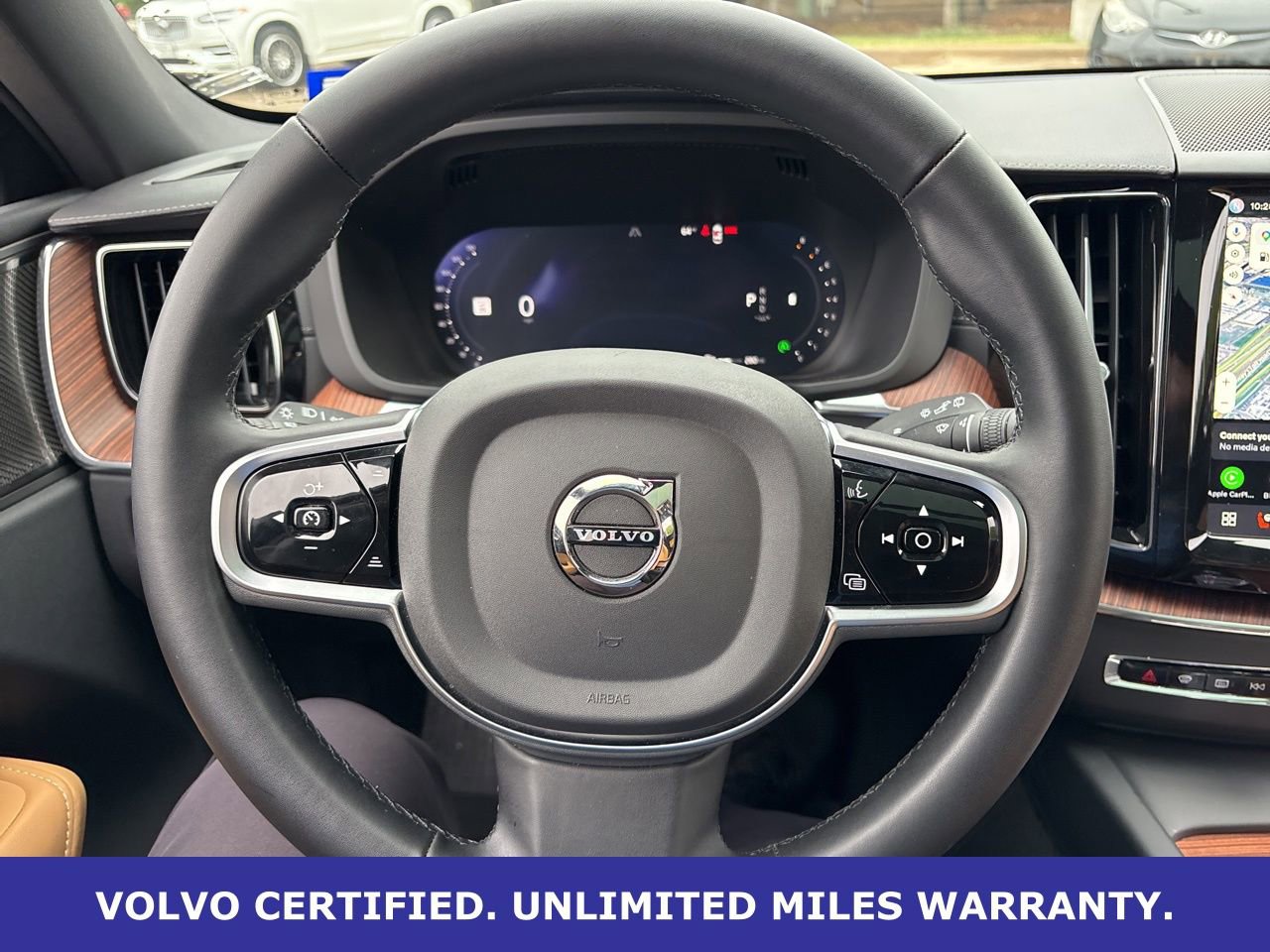 Certified 2025 Volvo XC60 B5 Ultra w/ Protection Package Premier image 27