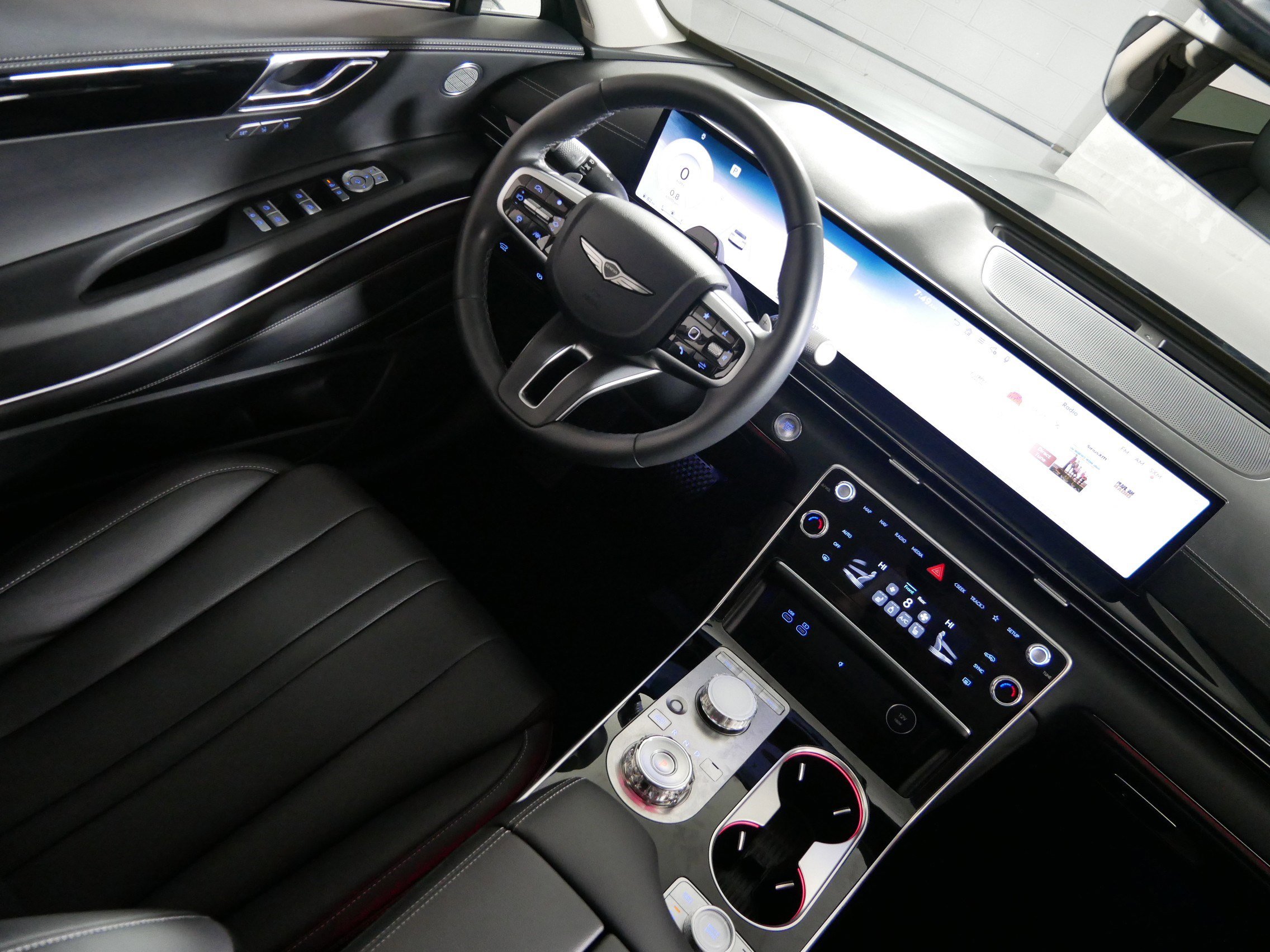 Used 2025 Genesis GV80 2.5T Standard image 9