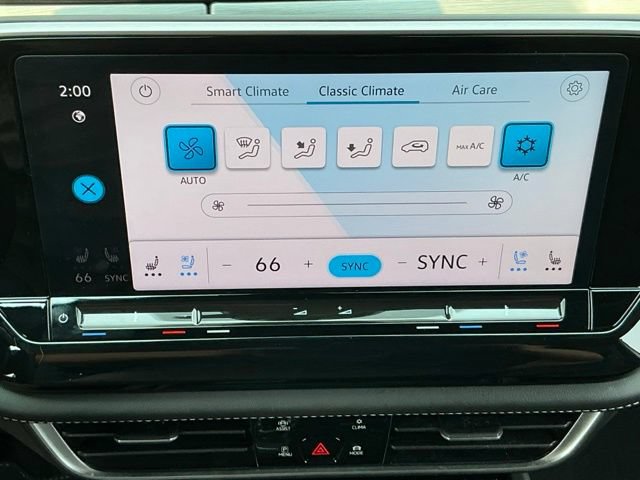 Certified 2024 Volkswagen Atlas Cross Sport SE w/ Panoramic Sunroof Package FWD image 24