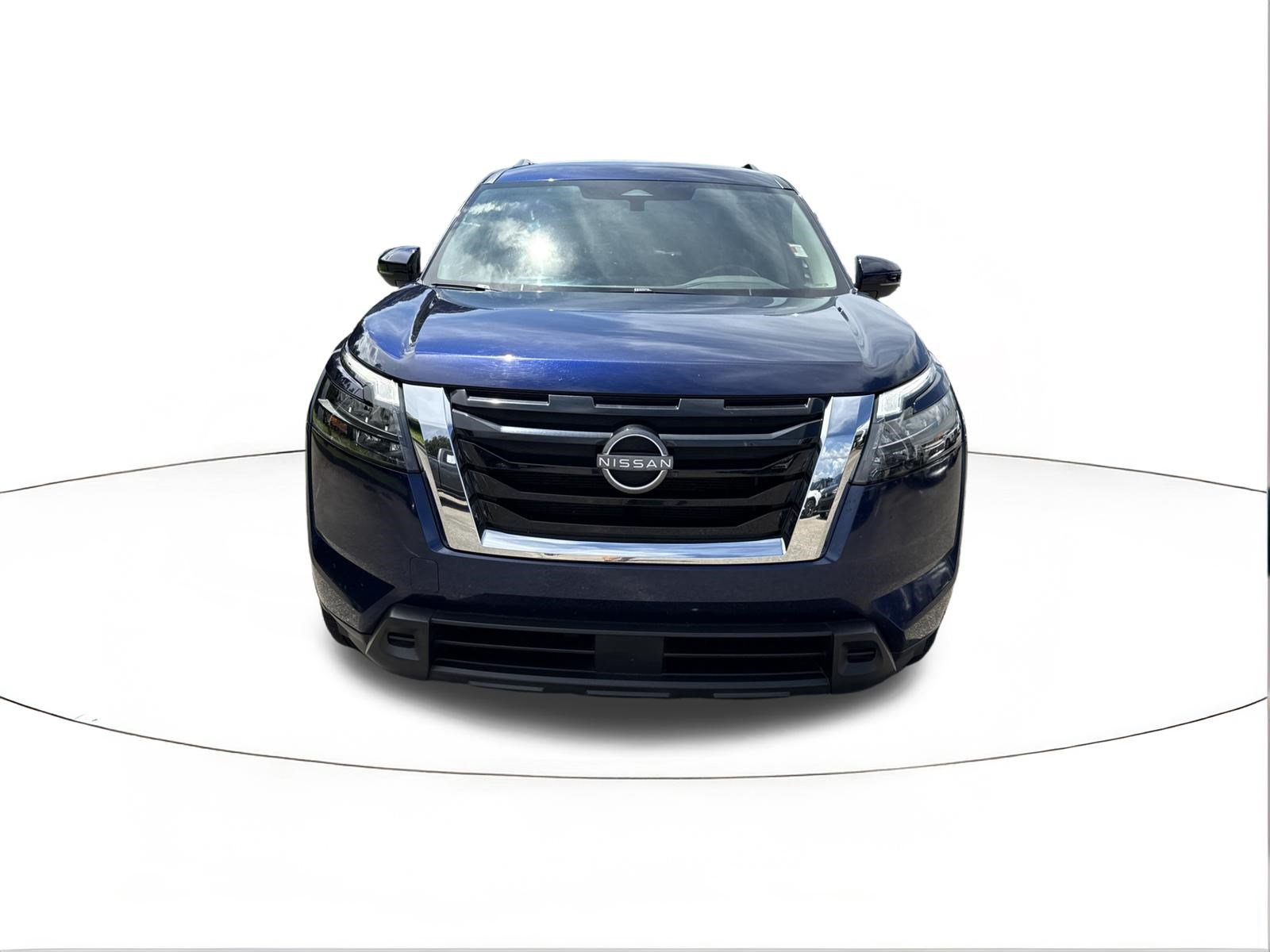 Used 2025 Nissan Pathfinder SV FWD image 8