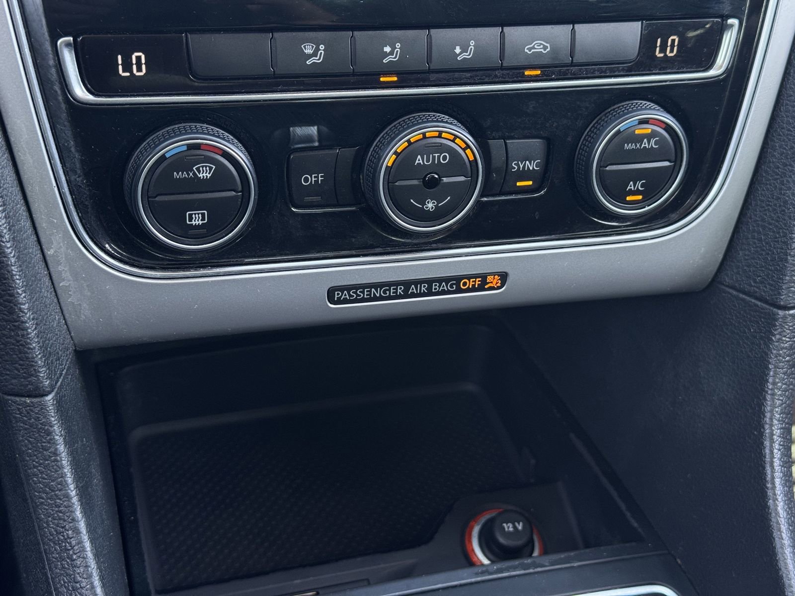 Used 2016 Volkswagen Passat 1.8T S image 21