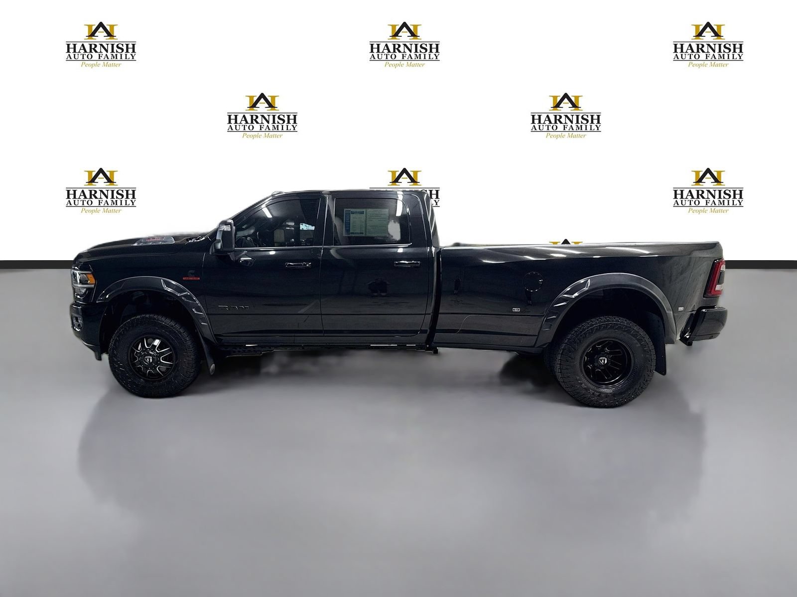 Used 2024 RAM 3500 Laramie w/ Night Edition AWD/4WD image 10