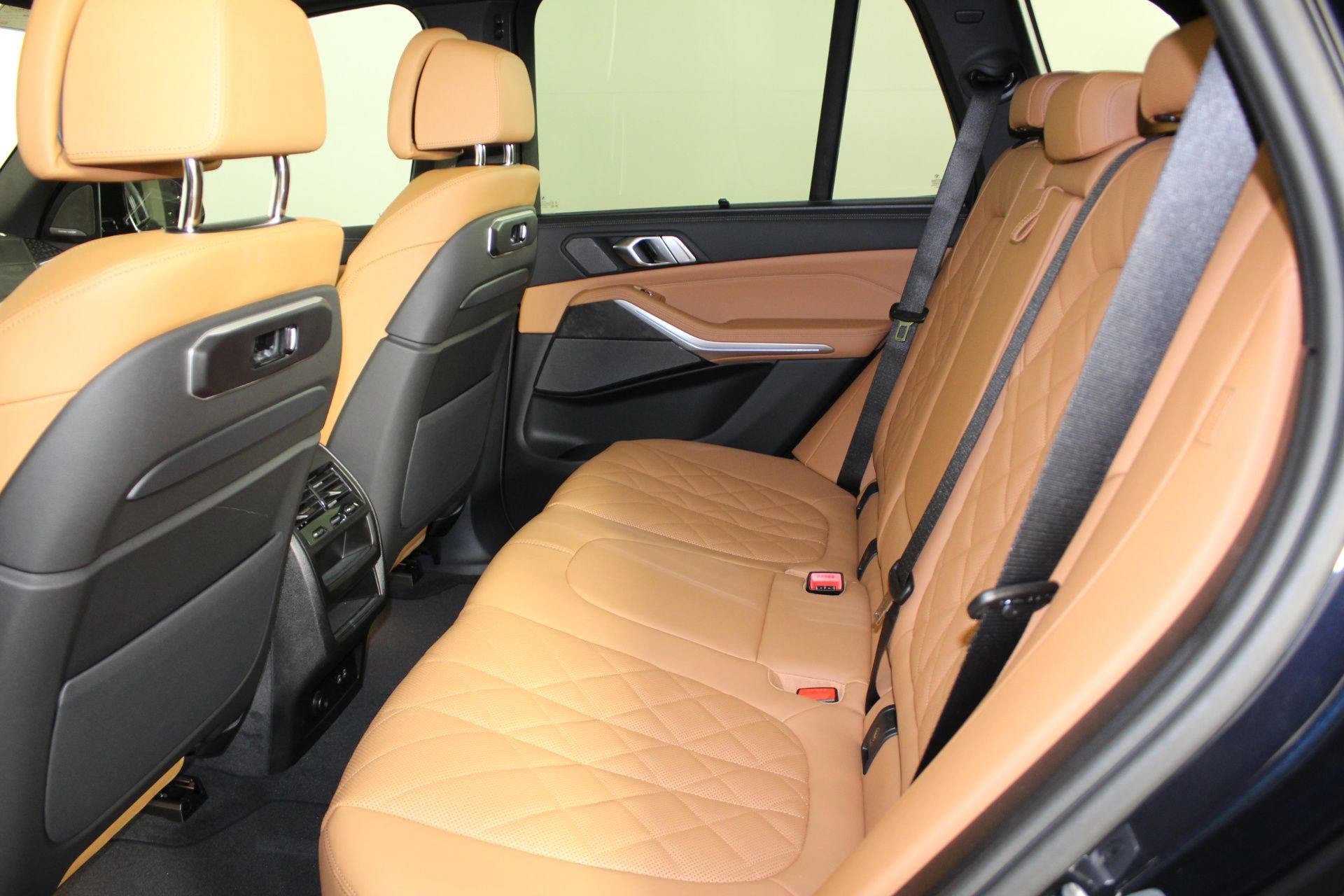 New 2026 BMW X5 xDrive50e w/ Executive Package AWD/4WD image 21