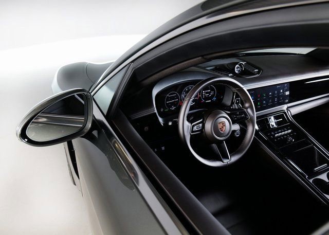 New 2025 Porsche Panamera 4 image 23