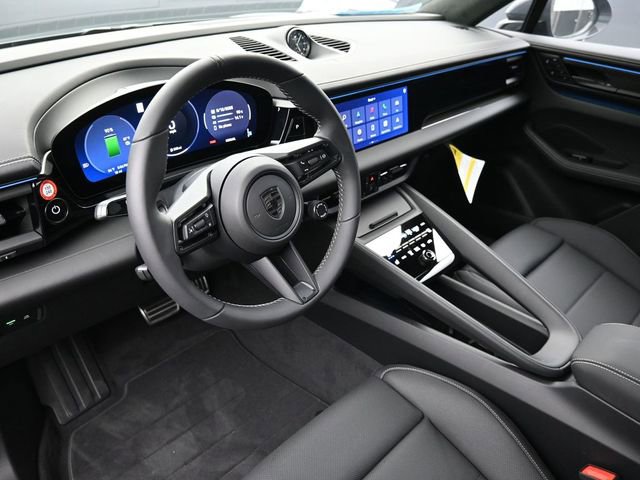 New 2025 Porsche Macan Turbo Electric AWD/4WD image 5