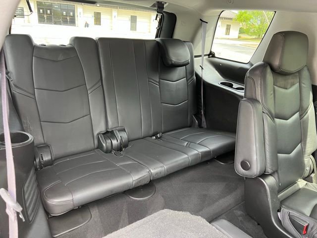 Used 2016 Cadillac Escalade Luxury AWD/4WD image 26