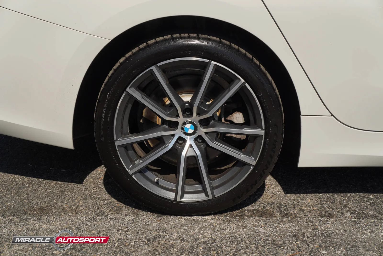 Used 2019 BMW 330i xDrive Sedan w/ Convenience Package AWD/4WD image 11