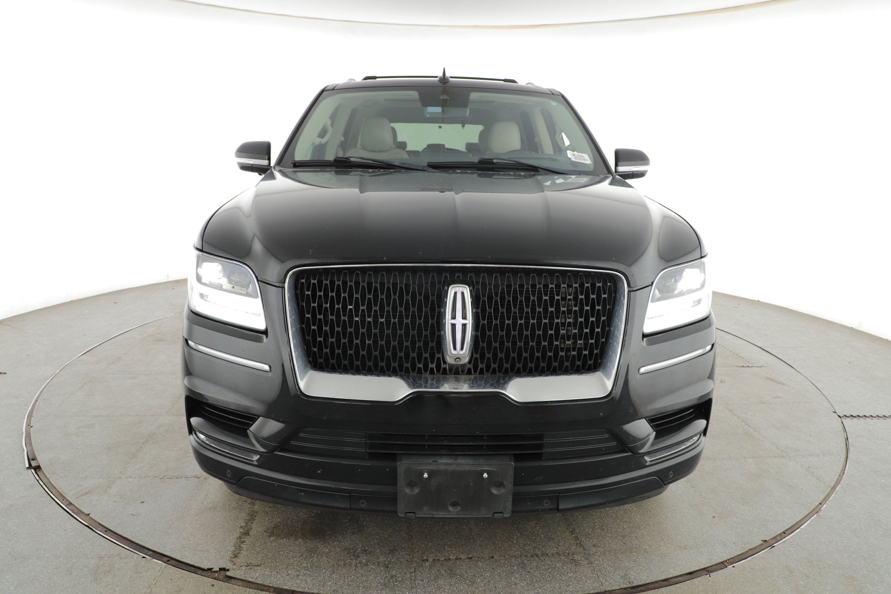 Used 2021 Lincoln Navigator Reserve AWD/4WD image 2