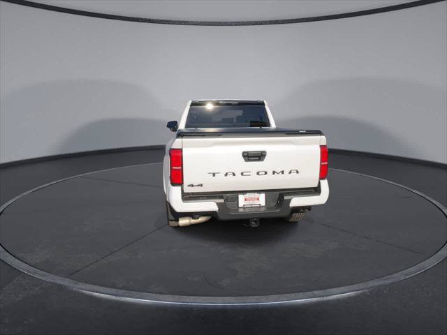 Certified 2025 Toyota Tacoma SR5 AWD/4WD image 8