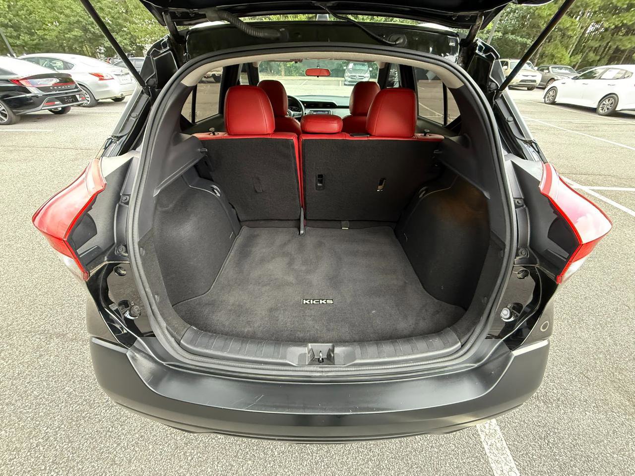 Used 2018 Nissan Kicks S FWD image 27
