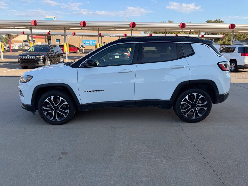 Used 2023 Jeep Compass Limited AWD/4WD image 7