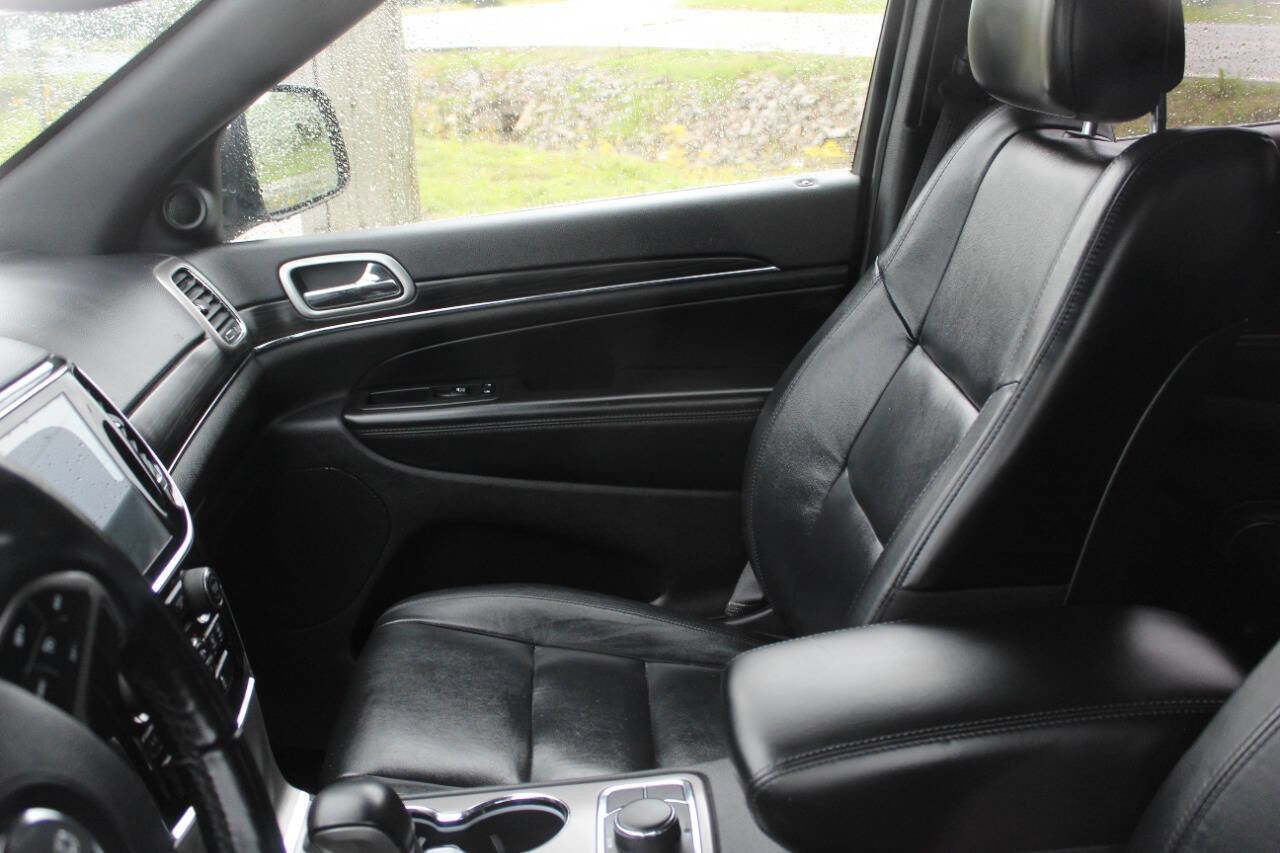Used 2020 Jeep Grand Cherokee Limited image 12