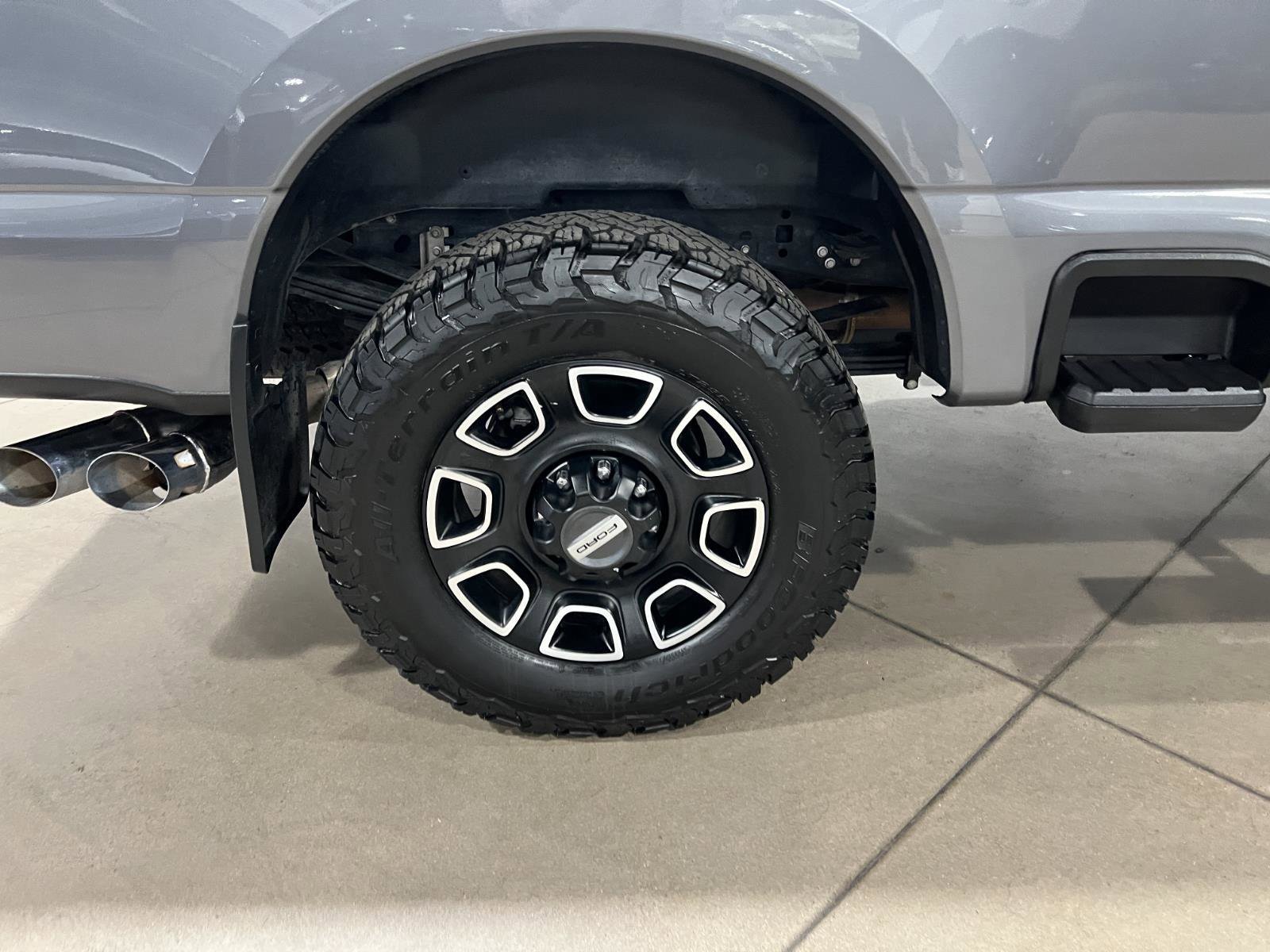 Used 2024 Ford F250 Platinum image 42