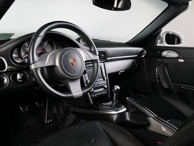 Used 2010 Porsche 911 Carrera S image 4
