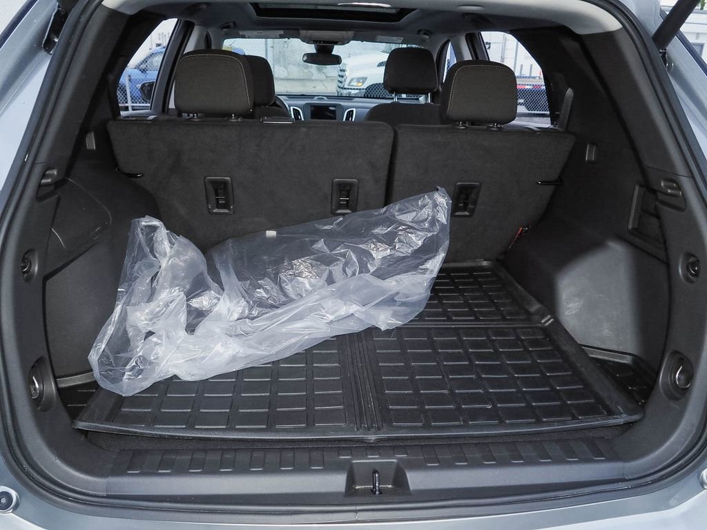 Certified 2024 Chevrolet Equinox LT AWD/4WD image 9