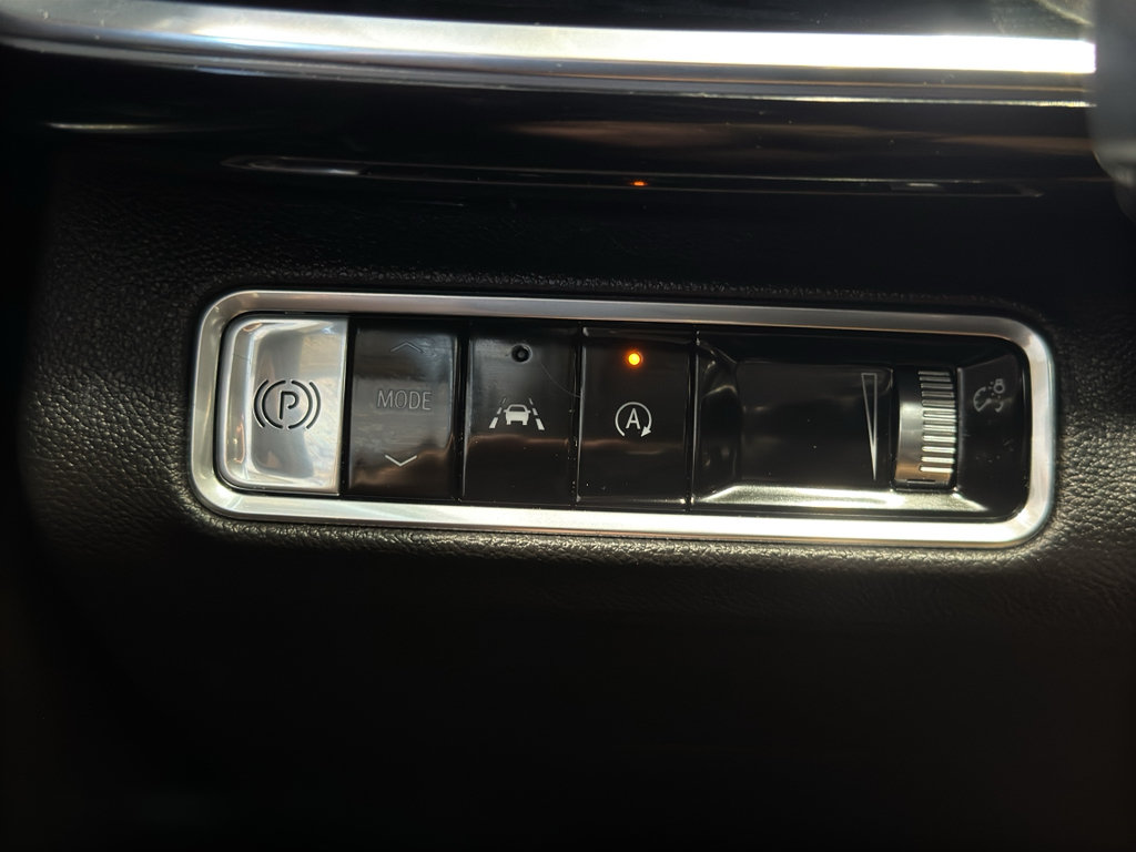 Used 2024 Buick Envision Preferred AWD/4WD image 30