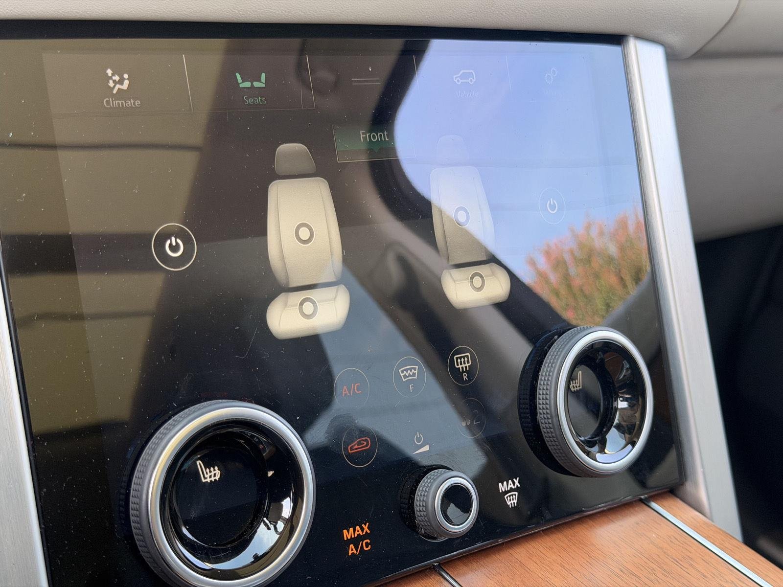 Used 2019 Land Rover Range Rover HSE AWD/4WD image 29