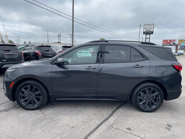 Used 2022 Chevrolet Equinox RS w/ RS Leather Package image 9
