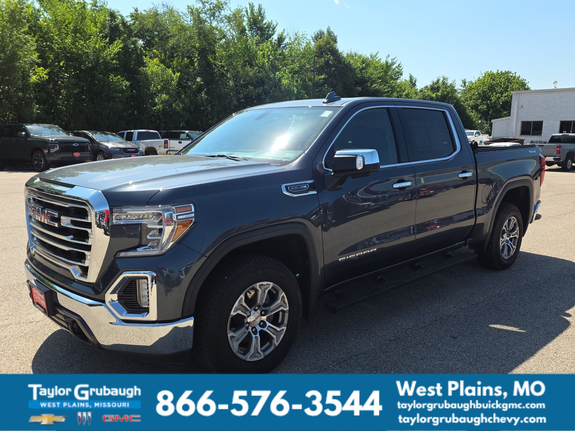 Used 2020 GMC Sierra 1500 SLT AWD/4WD image 4