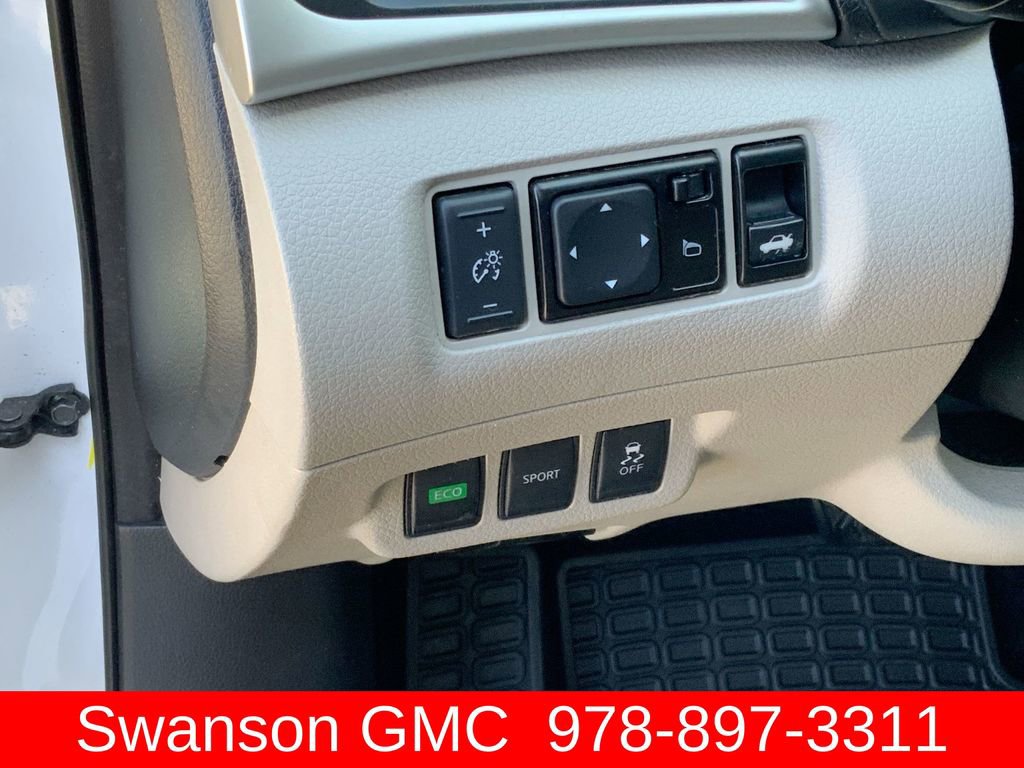 Used 2016 Nissan Sentra S image 17