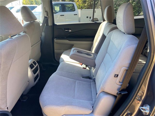 Used 2016 Honda Pilot LX image 6
