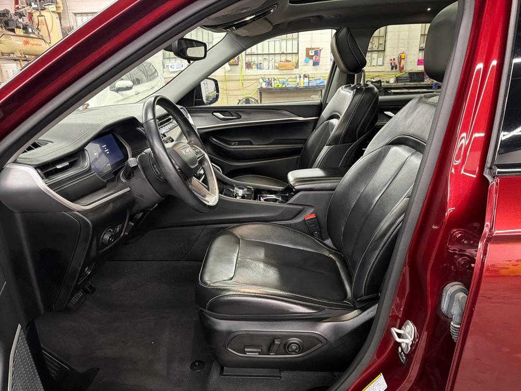 Used 2021 Jeep Grand Cherokee L Limited image 10