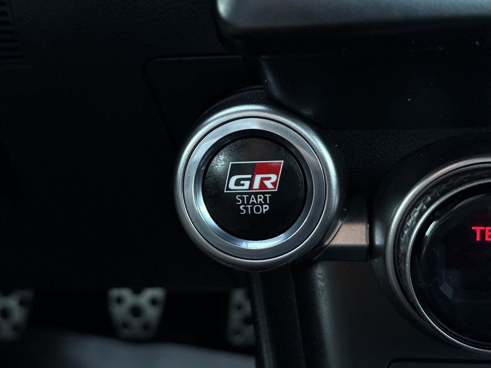 Used 2024 Toyota GR86 Premium image 18