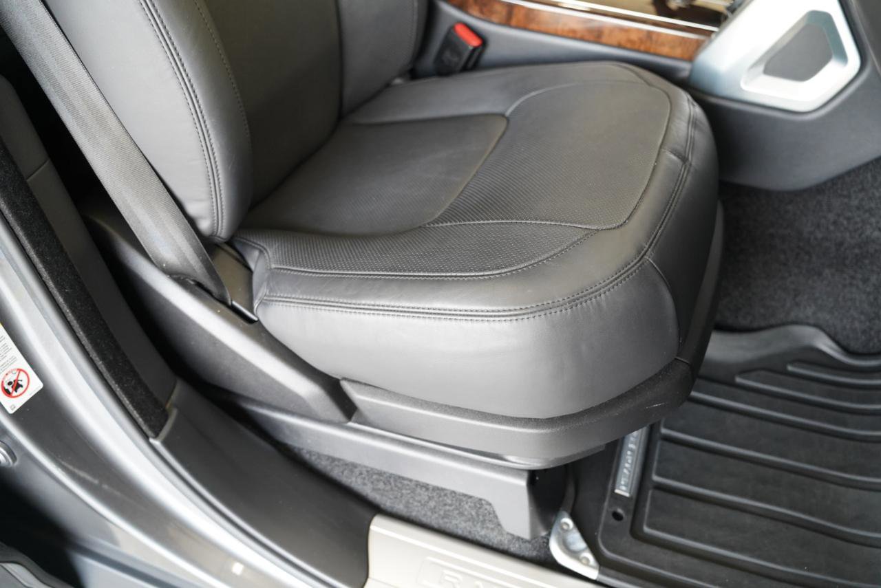 Used 2018 Land Rover Range Rover Supercharged image 30