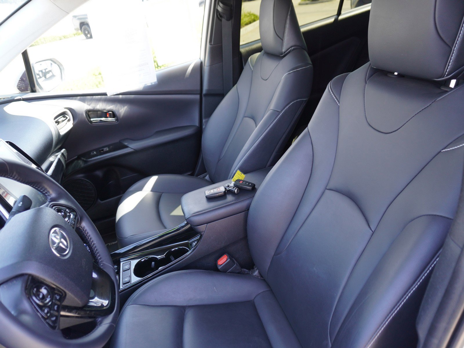 Used 2021 Toyota Prius Prime XLE FWD image 24
