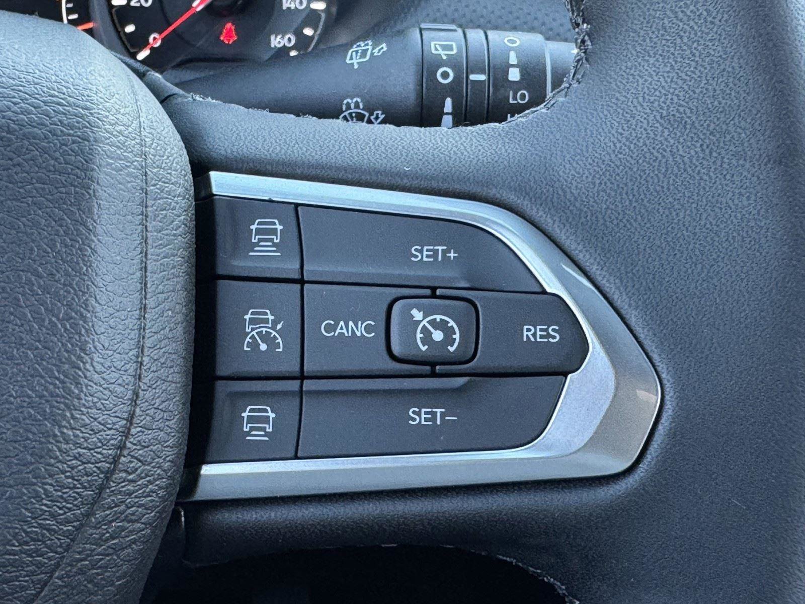 New 2026 Jeep Compass Limited image 18