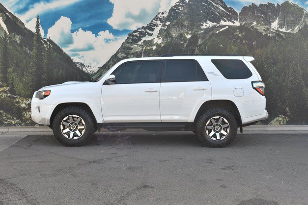 Certified 2022 Toyota 4Runner TRD Off-Road Premium w/ Moonroof Package AWD/4WD image 7