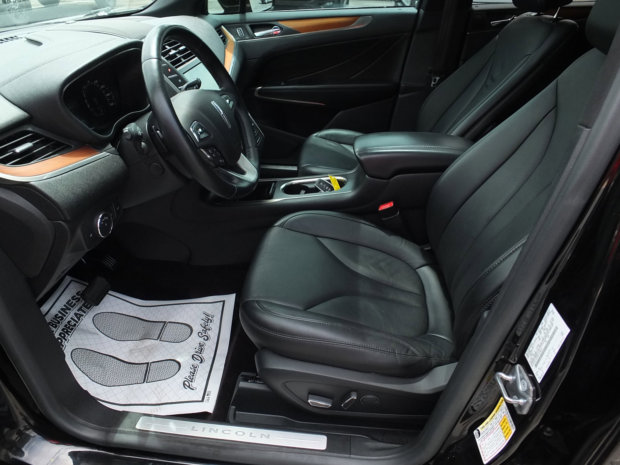 Used 2017 Lincoln MKC Reserve FWD image 12