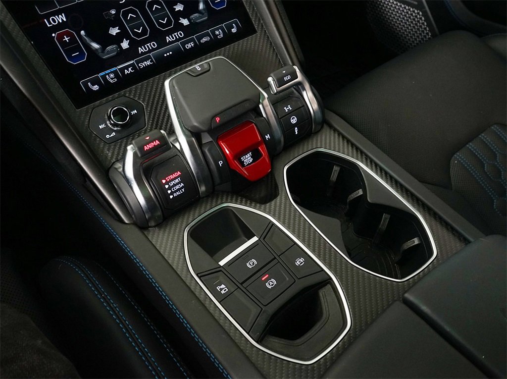 Used 2023 Lamborghini Urus Performante image 14